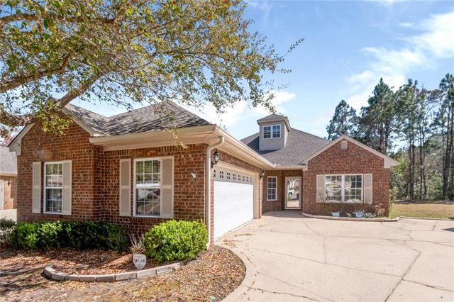 6605 Somerby Lane, Mobile, AL 36695