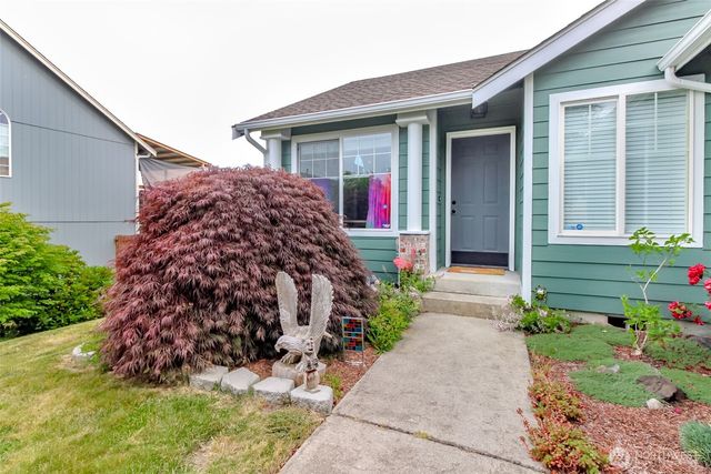 1613 197th Street Ct E, Spanaway, WA 98387