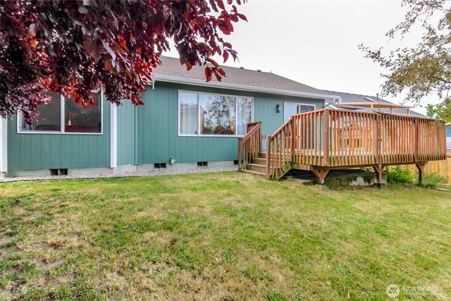 1613 197th Street Ct E, Spanaway, WA 98387