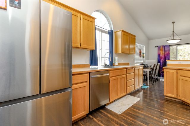 1613 197th Street Ct E, Spanaway, WA 98387