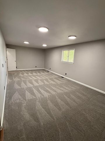 582 Hutchison Road, Paris, KY 40361