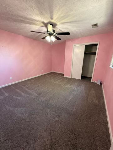 582 Hutchison Road, Paris, KY 40361