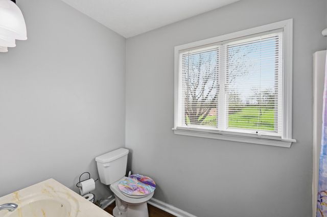 582 Hutchison Road, Paris, KY 40361