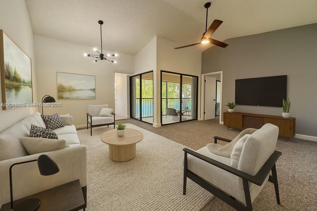 1044 S Independence Drive 1044I, Homestead, FL 33034