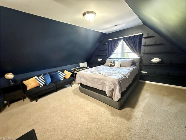 1104 Elmwood Avenue, High Point, NC 27265