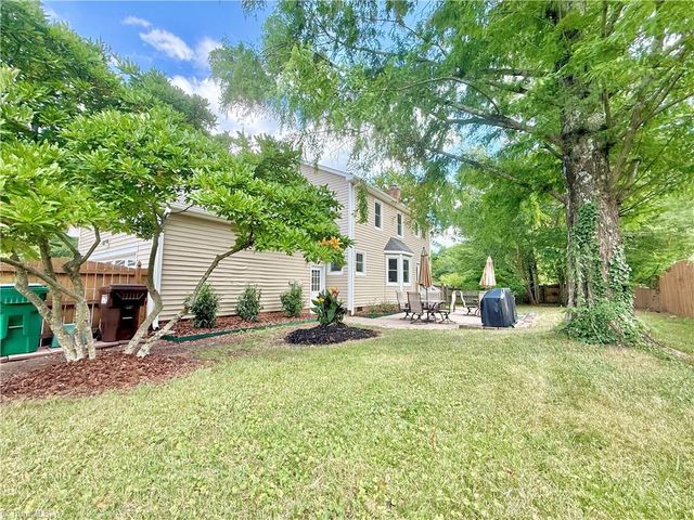 1104 Elmwood Avenue, High Point, NC 27265