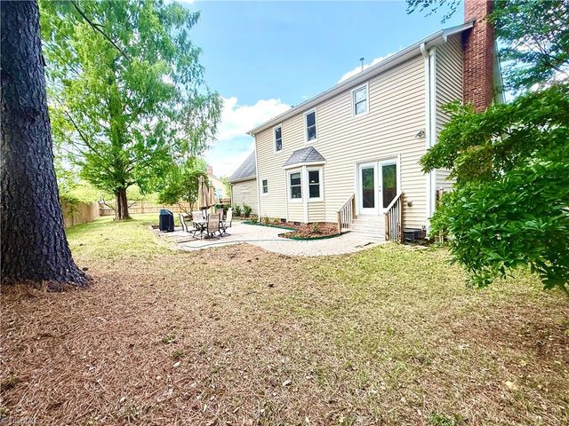 1104 Elmwood Avenue, High Point, NC 27265