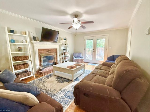 1104 Elmwood Avenue, High Point, NC 27265