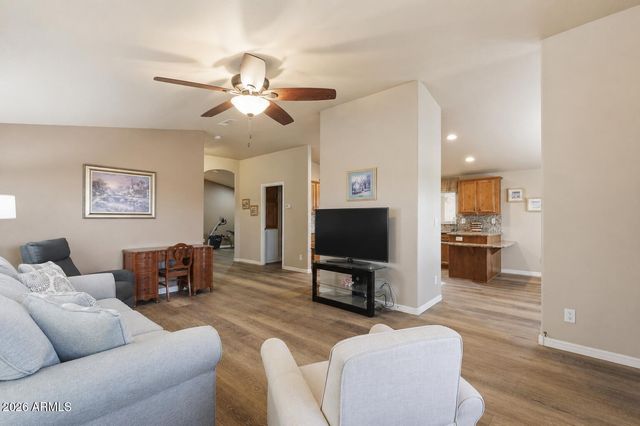 2263 N TREKELL Road 153, Casa Grande, AZ 85122