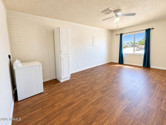 5723 N 62ND Avenue, Glendale, AZ 85301