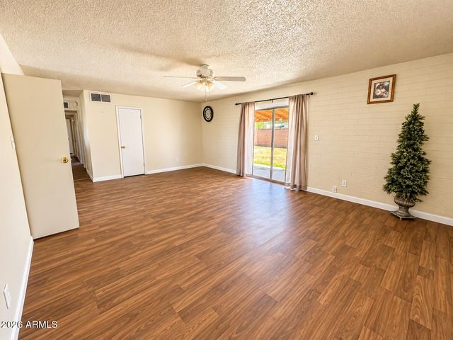5723 N 62ND Avenue, Glendale, AZ 85301