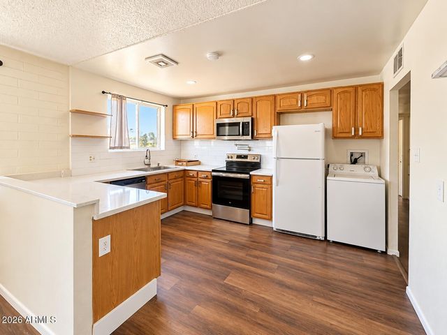 5723 N 62ND Avenue, Glendale, AZ 85301