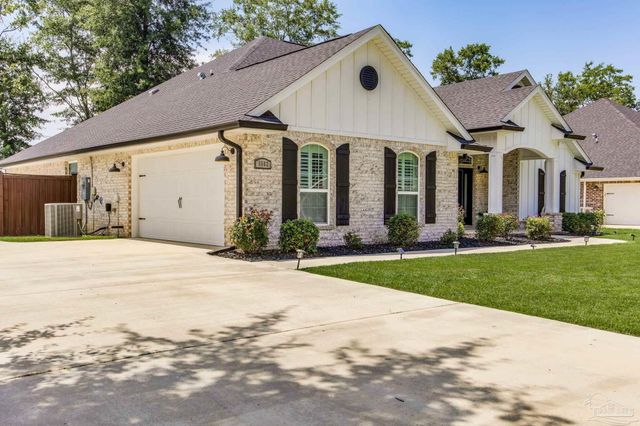 5562 Dunridge Dr, Pace, FL 32571
