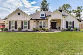 5562 Dunridge Dr, Pace, FL 32571