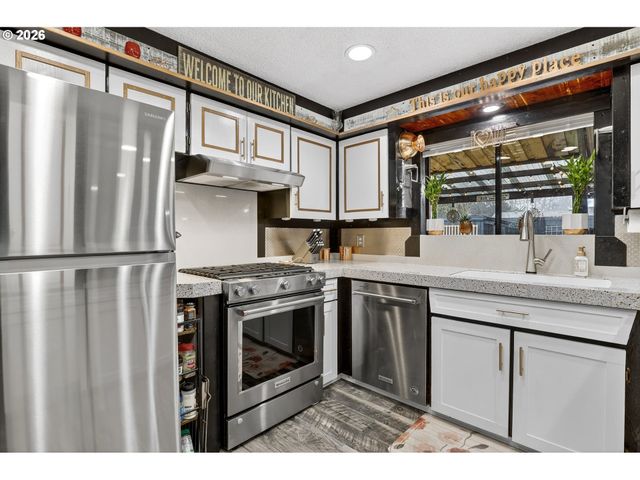 1670 Ne KENNEDY Ln, Hillsboro, OR 97124