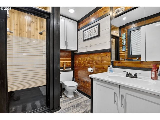 1670 Ne KENNEDY Ln, Hillsboro, OR 97124