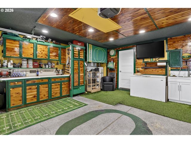 1670 Ne KENNEDY Ln, Hillsboro, OR 97124