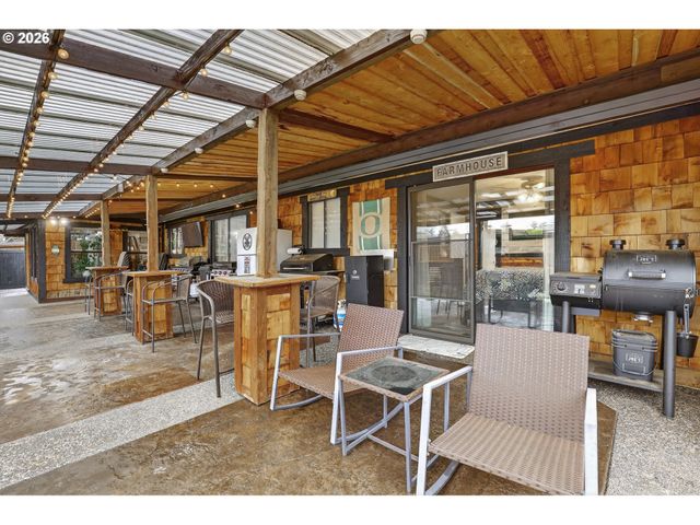 1670 Ne KENNEDY Ln, Hillsboro, OR 97124