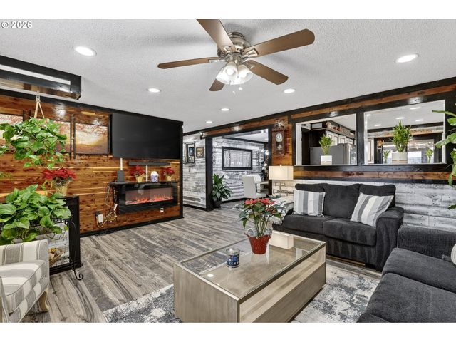 1670 Ne KENNEDY Ln, Hillsboro, OR 97124