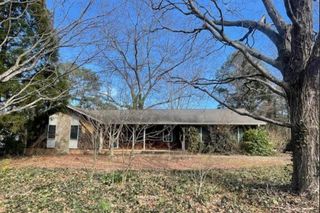 3346 San Antonio Drive, Snellville, GA 30039