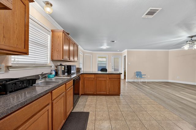 2008 Pine Knot Drive, Heartland, TX 75126