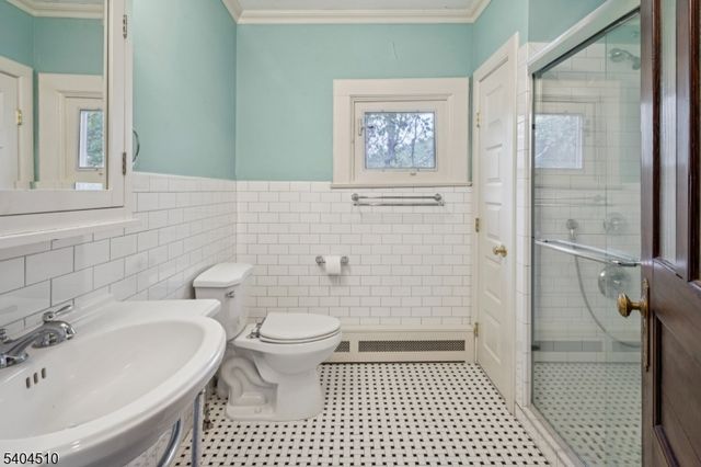 17 Three Gables Rd, Morris Twp., NJ 07960