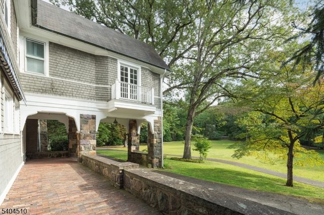 17 Three Gables Rd, Morris Twp., NJ 07960