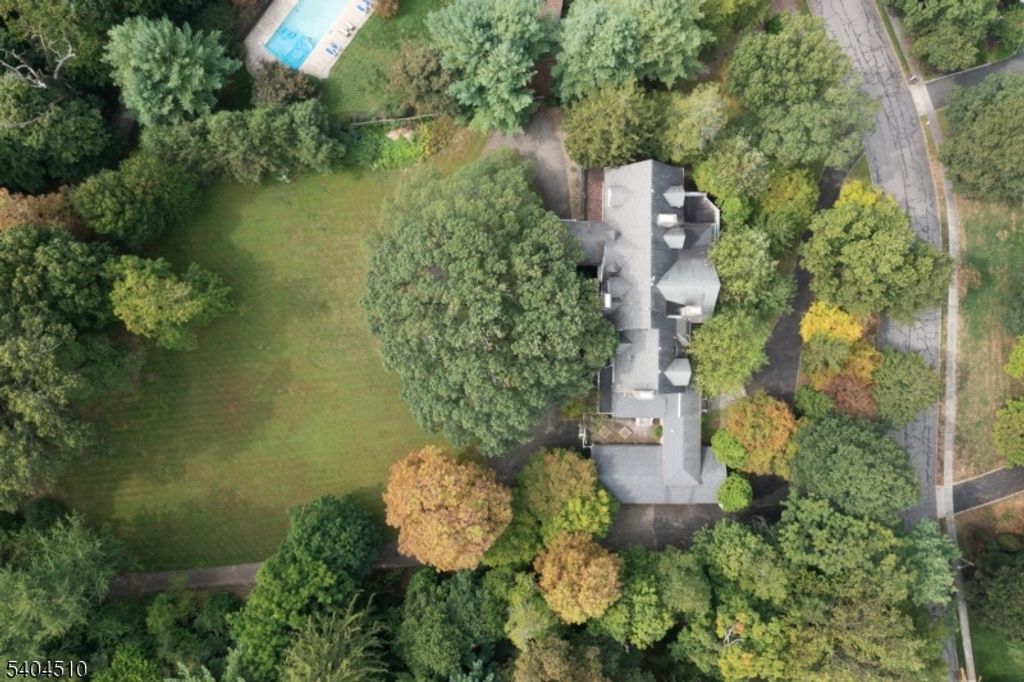 17 Three Gables Rd, Morris Twp., NJ 07960