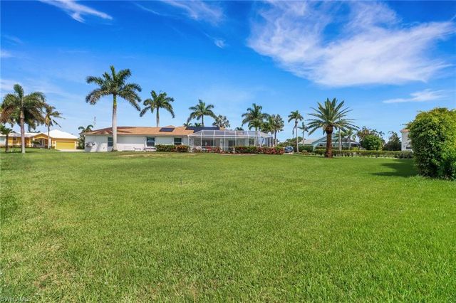 205 Sand Hill ST, Marco Island, FL 34145