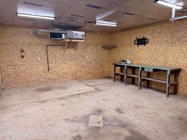 120 E Pearl Street, Potterville, MI 48876