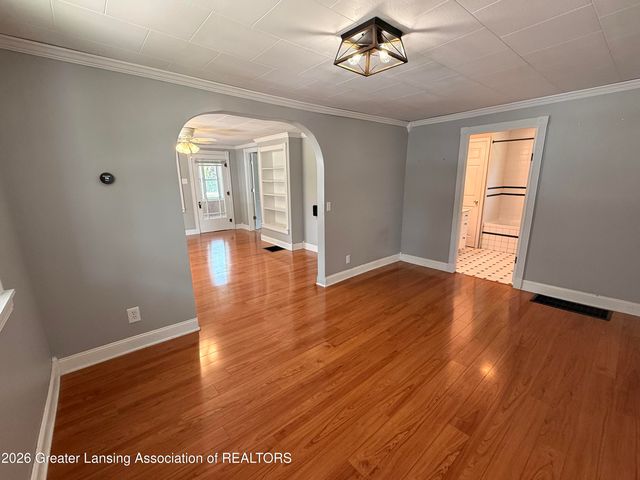 120 E Pearl Street, Potterville, MI 48876