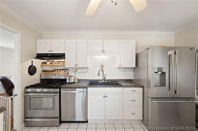 906 Springdale Drive, Jeffersonville, IN 47130