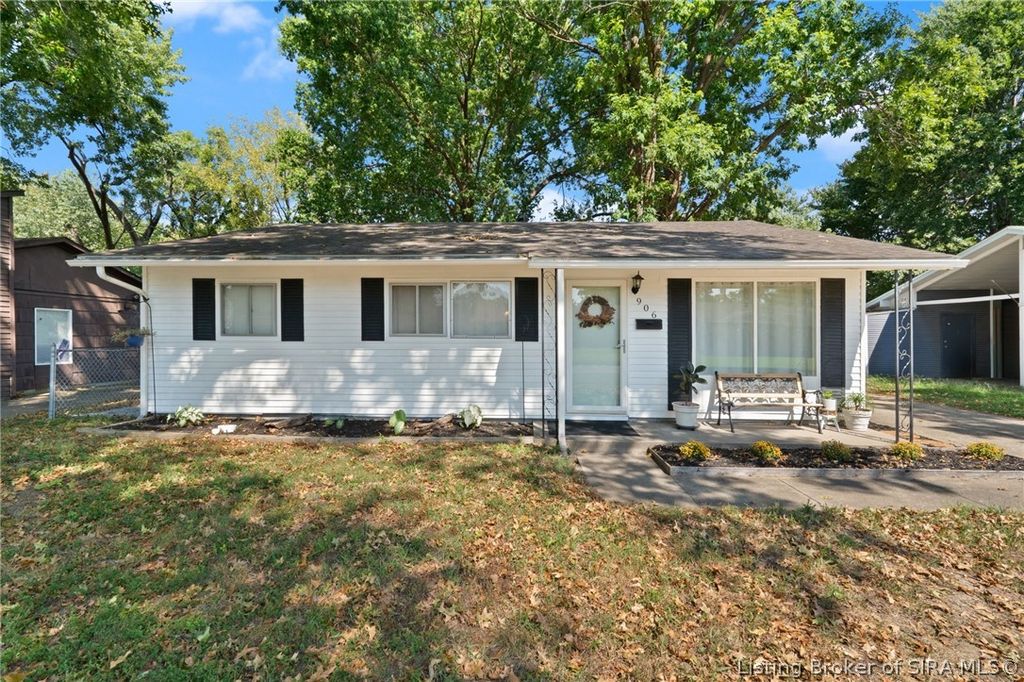 906 Springdale Drive, Jeffersonville, IN 47130