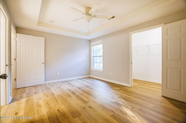 7302 Fox Hollow Way, Louisville, KY 40228