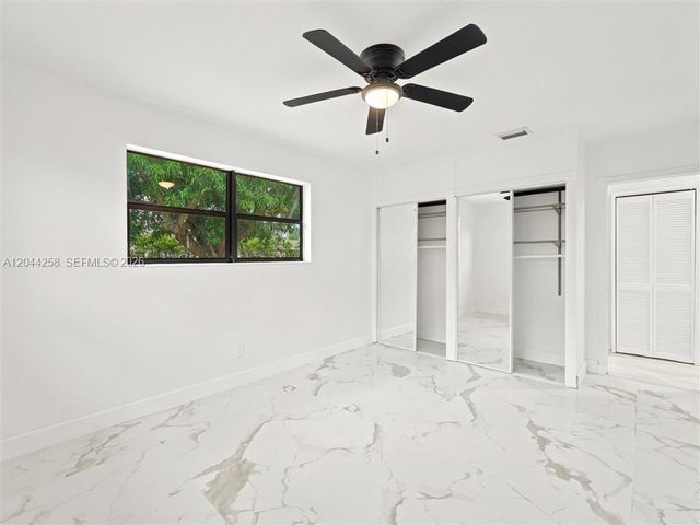 3246 Buchanan St, Hollywood, FL 33021