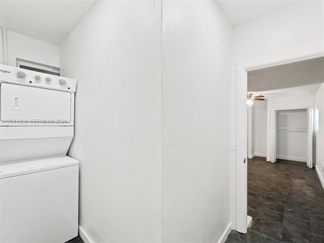 3246 Buchanan St, Hollywood, FL 33021