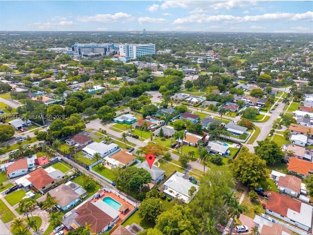 3246 Buchanan St, Hollywood, FL 33021