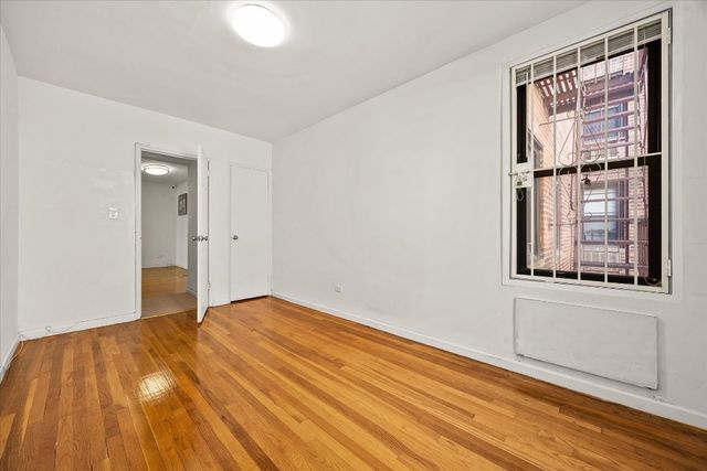 14039 34th Ave Apt 2T, New York City, NY 11354