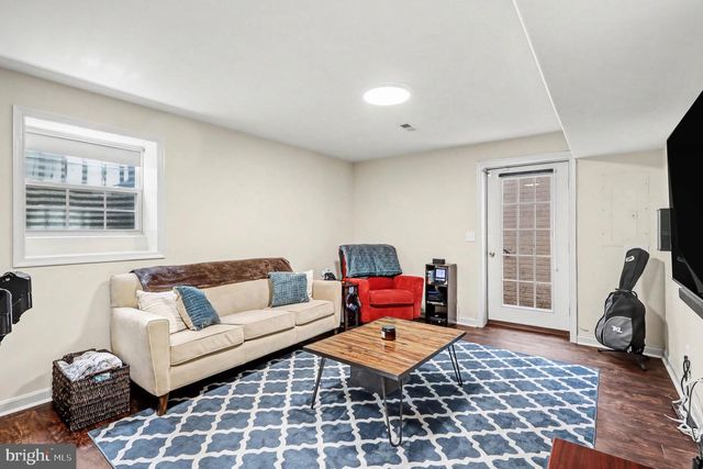 9 BURNINGBUSH CT, Stafford, VA 22554