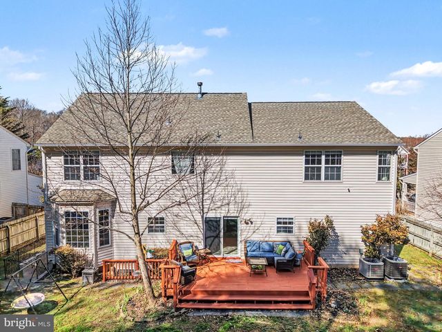 9 BURNINGBUSH CT, Stafford, VA 22554