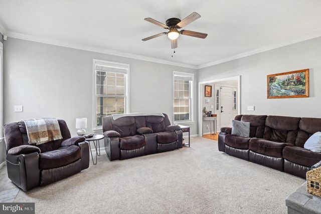 9 BURNINGBUSH CT, Stafford, VA 22554