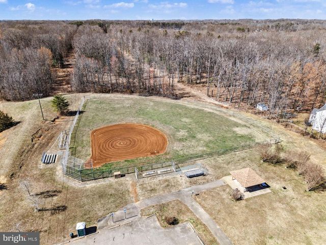 9 BURNINGBUSH CT, Stafford, VA 22554