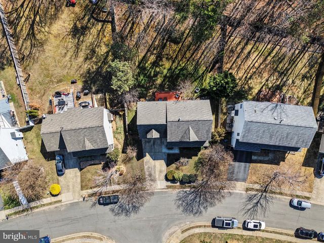 9 BURNINGBUSH CT, Stafford, VA 22554