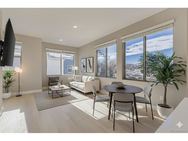 15364 W 69th Ave, Arvada, CO 80007