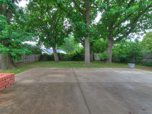 520 Jean Marie Drive, Norman, OK 73069