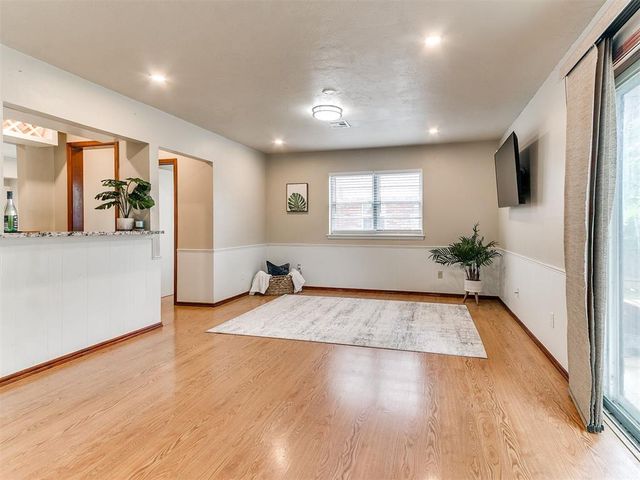 520 Jean Marie Drive, Norman, OK 73069