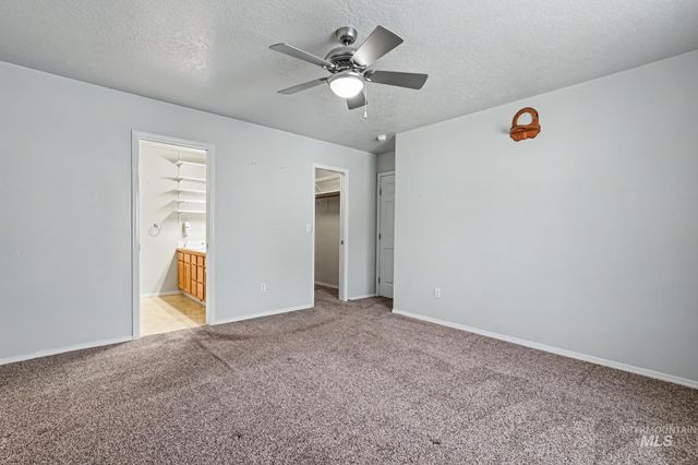 11938 Emerson St, Caldwell, ID 83605