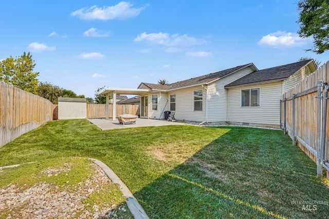 11938 Emerson St, Caldwell, ID 83605