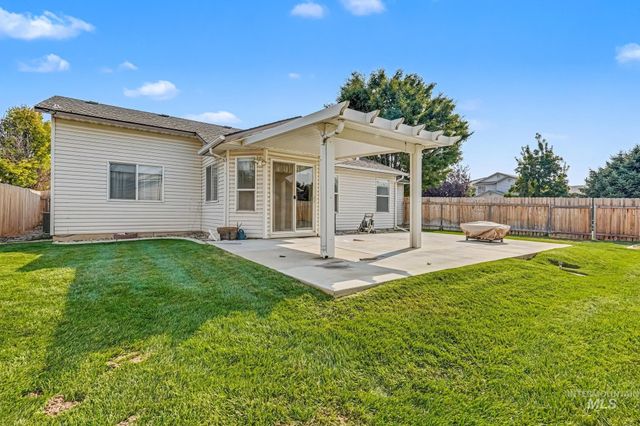 11938 Emerson St, Caldwell, ID 83605