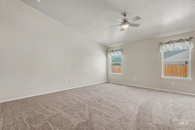 11938 Emerson St, Caldwell, ID 83605